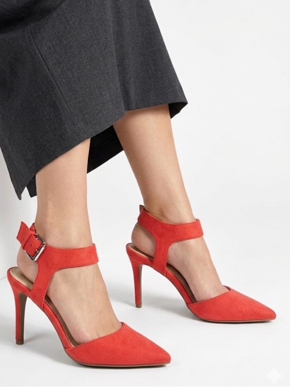 Jones New York Epic Step Red Suede Pointy Top Pumps 9.5